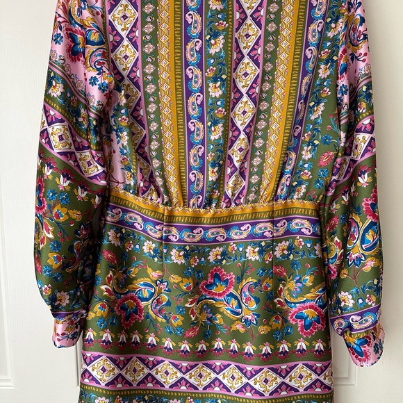 Zara Satin Effect print mini dress Multi color pink/purple/green/gold. Gorgeous! - Picture 7 of 10